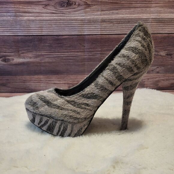 Breckelles Zebra fur print pumps - Picture 5 of 7